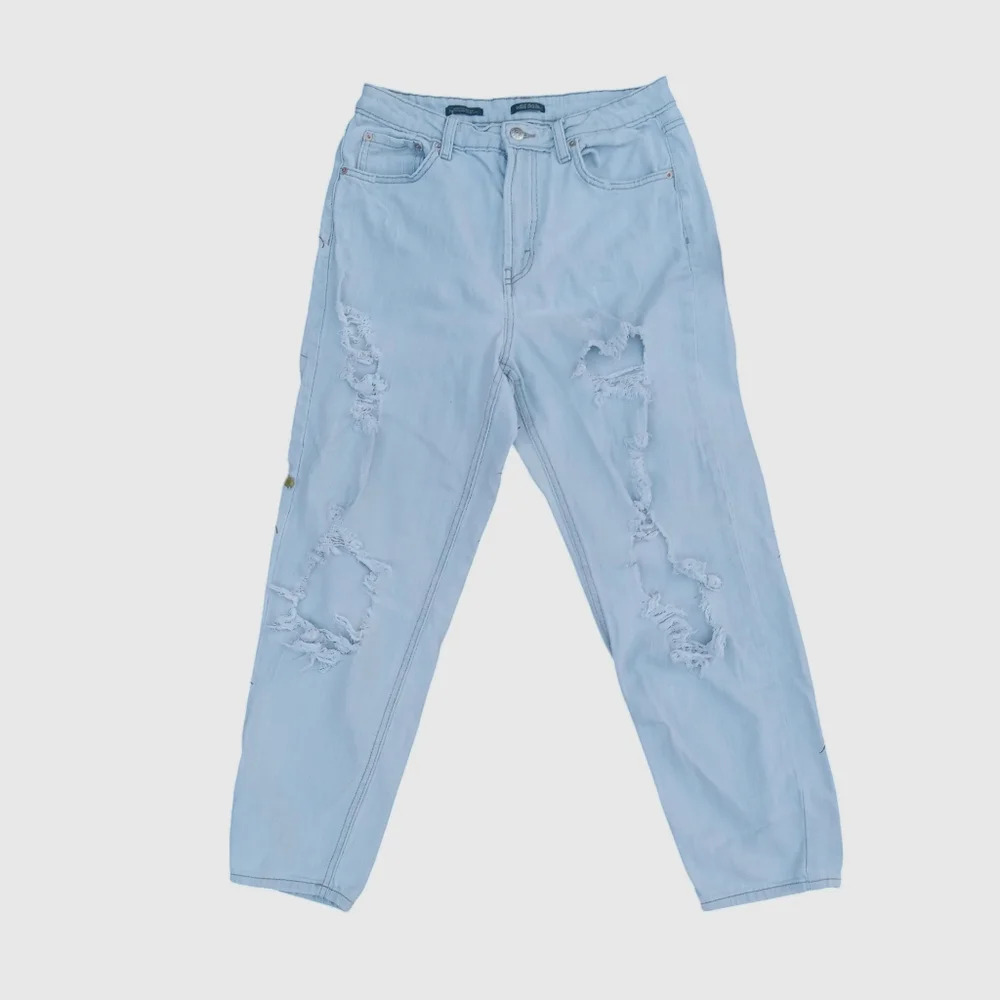 🍁4/$10 Ultra Light Wash Highest Rise Mom Jean Wild Fable Distressed Size 8